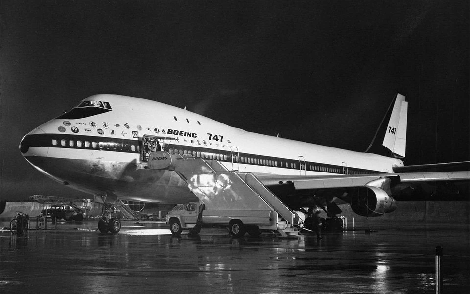 Το θρυλικό Jumbo σχίζει για πρώτη φορά τους αιθέρες – Δείτε τις εικόνες